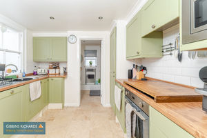 Kitchen- click for photo gallery